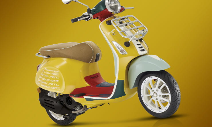 New 40mph Vespa Elletrica and Sean Wotherspoon model